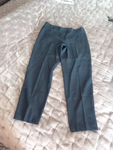 Navy Linen mix cut off trousers M&S size 10 short