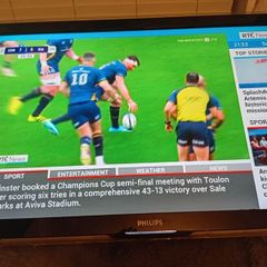 Philips tv52 ins  working perfectly with remote control.  Smart tv