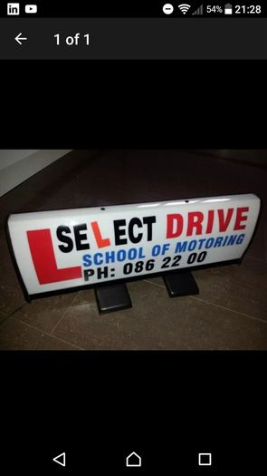 Roof magnetic sign