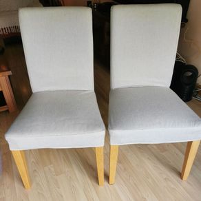 2 kitchen chairs