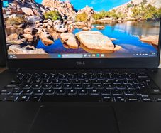 XPS 15  7590, i5-9300H,16gb DDR4, 512gb NVMe, battery over 6 hours, good condition, original charger