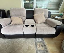 Comfortable 2-Seater Recliner Sofa with Storage Console & Cup Holders - Beige/Black