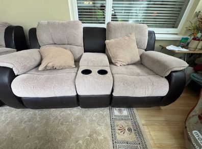Comfortable 2-Seater Recliner Sofa with Storage Console & Cup Holders - Beige/Black