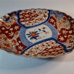 Japanese Imari Hand-Painted Porcelain Plate Scalloped Edge Bowl