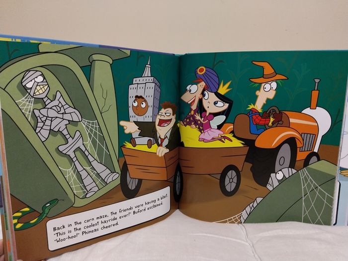 DISNEY Phineas And Ferb Story Book Collection Hardback