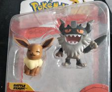 Pokemon battle figure back