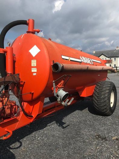 1600 Gallon Abbey Tanker