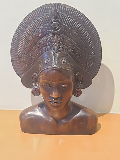Stunning art deco bust - Janger Bali Dancer sculpture