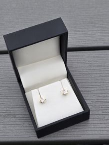 Brand New 14ct Yellow Gold Natural Solitaire Diamond Earrings