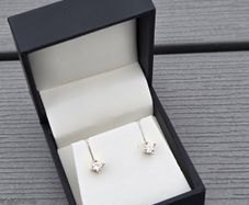 Brand New 14ct Yellow Gold Natural Solitaire Diamond Earrings