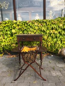 Sowing / knitting