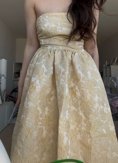 Perfect dress for prom, weddings, and fancy events
