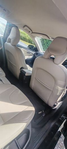 2018 Volvo V40