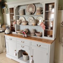 solid kitchen dresser delivery arranged
