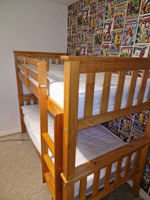 Bunk Beds (Two Single Bed) with 1 x Matress