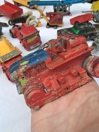 Vintage Diecast Toy Collection (Dinky,Lesney,Mecanno,Corgi) 22 Pieces