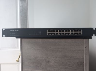 Tp link rackable 24 port gigabit switch