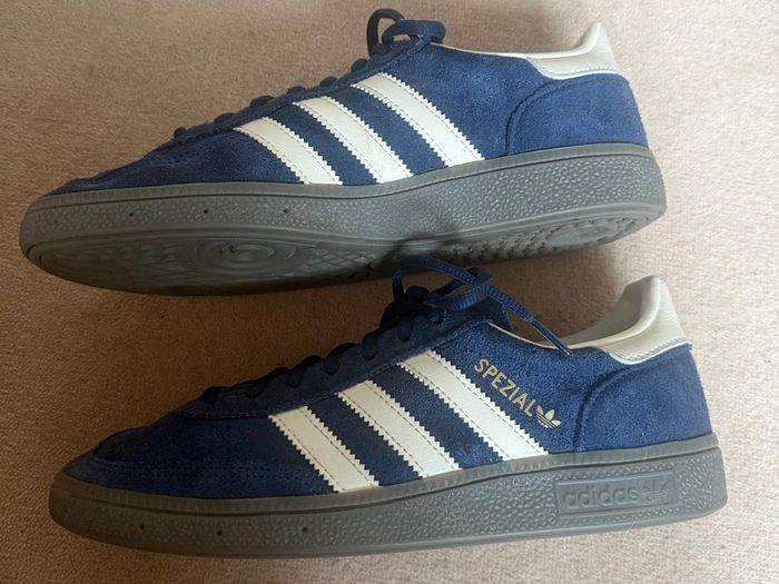 Adidas Spezials women's