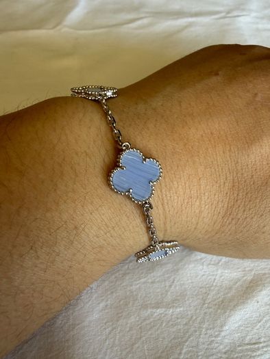 Clover agate stone bracelet