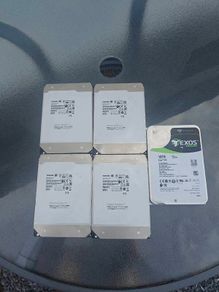 Faulty 5x18TB drives