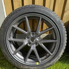 Tesla Model 3 Winter Tyres Set LIKE NEW!!