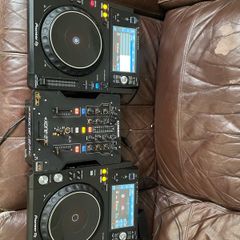 Pinoeer decks , Allen&Heath mixer