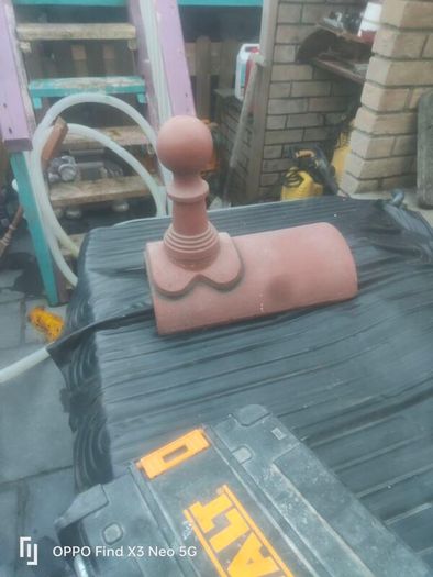 decorative ridge tile with ball finial