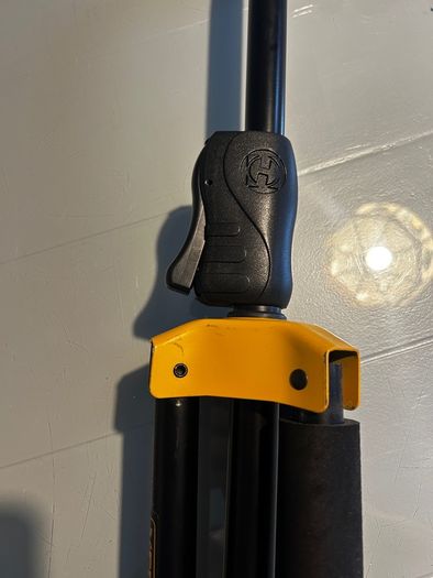 Hercules Guitar Stand