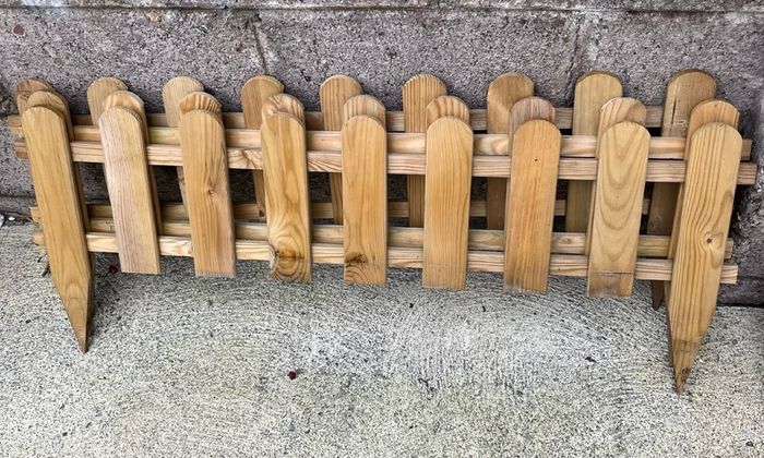 Selection of Decorative Edging & Fencing