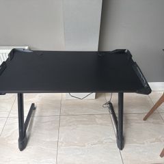 Ultradesk Gaming Desk