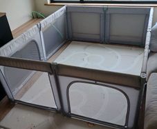 Doradotey Playpen