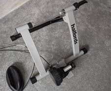 Halfords Turbo Trainer brand new