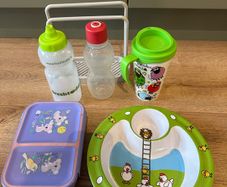 Mixed plates and bottles