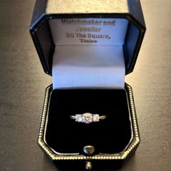 18 carat diamond engagement ring