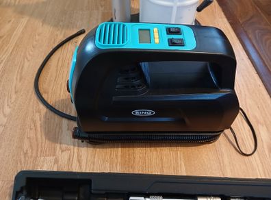 Ring RTC5500 2 in 1 digital tyre inflator and air pump