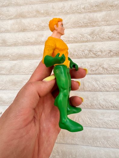 Kinder Maxi 2023 DC Justice League Aquaman approx. 12.5 cm. Used Please see phtos