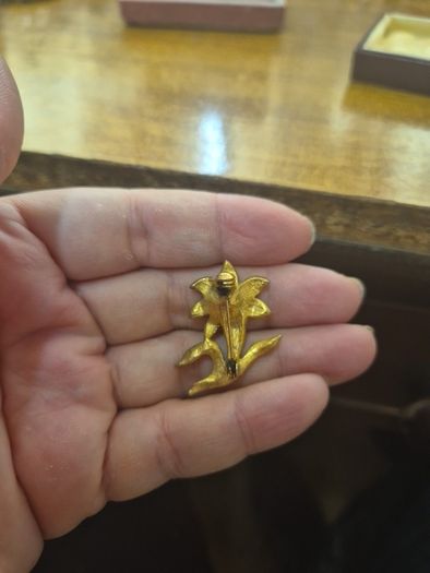 Vintage Flower Brooch