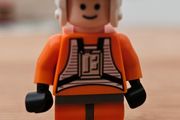 Lego Minifigure Rebel Pilot Y-wing (Jon 'Dutch' Vander, Gold Leader)