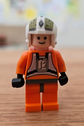 Lego Minifigure Rebel Pilot Y-wing (Jon 'Dutch' Vander, Gold Leader)