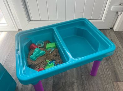 Compound Kings Ultimate Compound Sensory Table