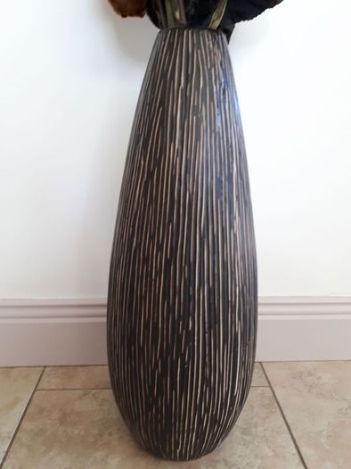 Floor standing vase