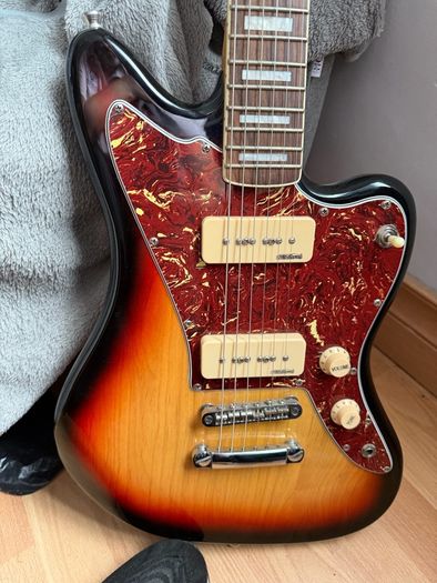 Harley Benton guitar