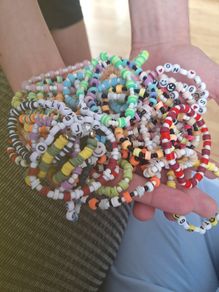 Beaded bracelets x39 pieces