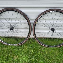 Mavic Aksium Wheelset