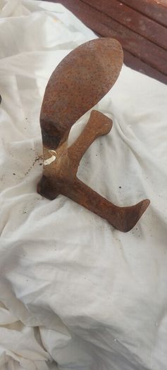 vintage shoe cobblers last ,,build to last ,,collectors item, buyer collects or pays postage thank you, sold as seen ,see pictures,
