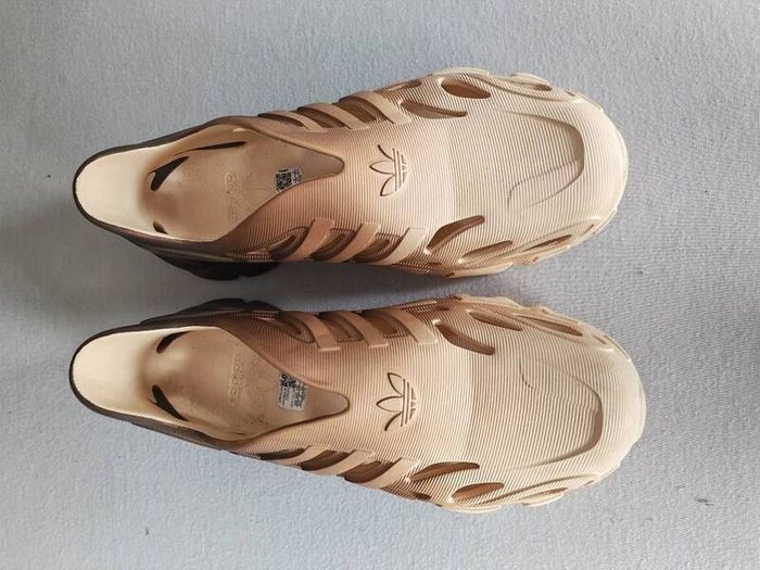 addidas