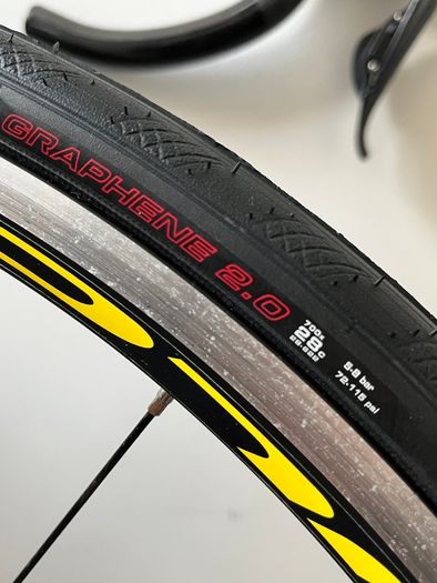 Fuji (full carbon, Ultegra Di2)