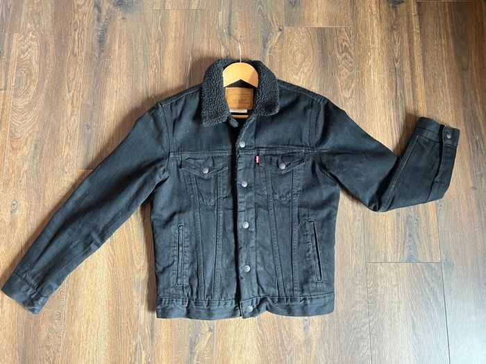 Levi's Type III Sherpa Trucker Jacket