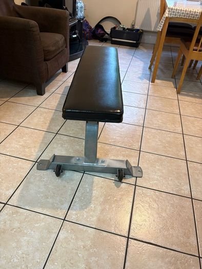 Utility Weight Bench, Cheap, Good Sturdy Bench!