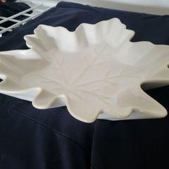 Large leaf shaped ceramic plate new